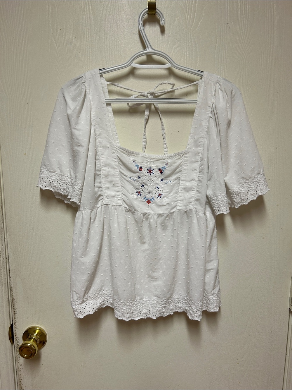 Old Navy White Eyelet Embroidered Tie-Back Blouse